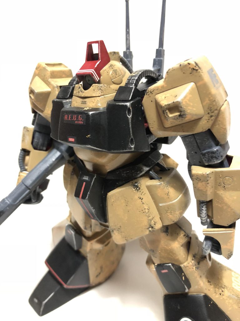 フラットアルミのブラシとスポンジ表現です