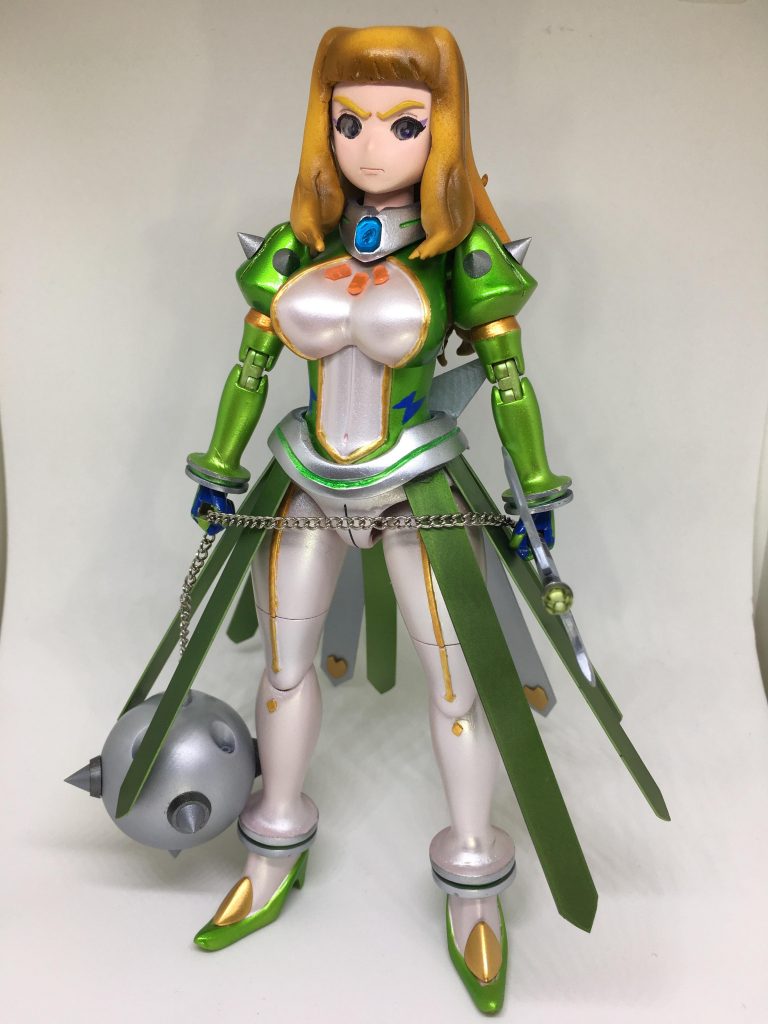 はいぱーギャン子をベースにパテで体の細部の形状を変更し、舞-乙HiMEの特徴であるローブをイメージしてキャンディ塗装。
脚や腹部の白い部分は透け感を目指して肌色の上からパールシルバーで塗装しています。