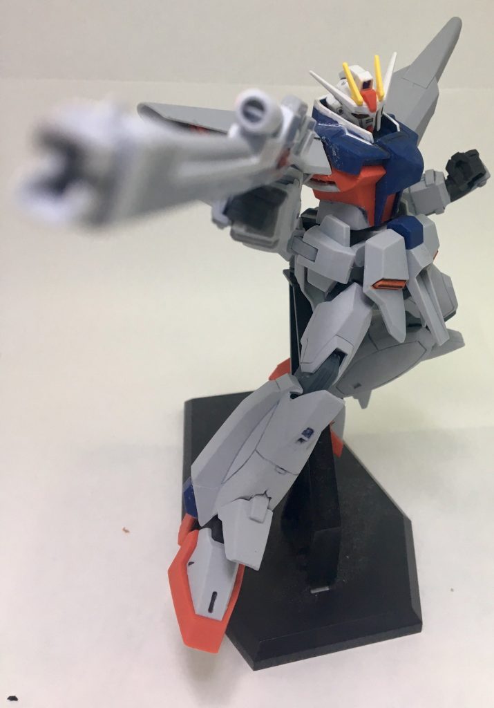 MA-BAR78F高エネルギービームライフルを取り回し、他機にも劣らない射撃をします!!