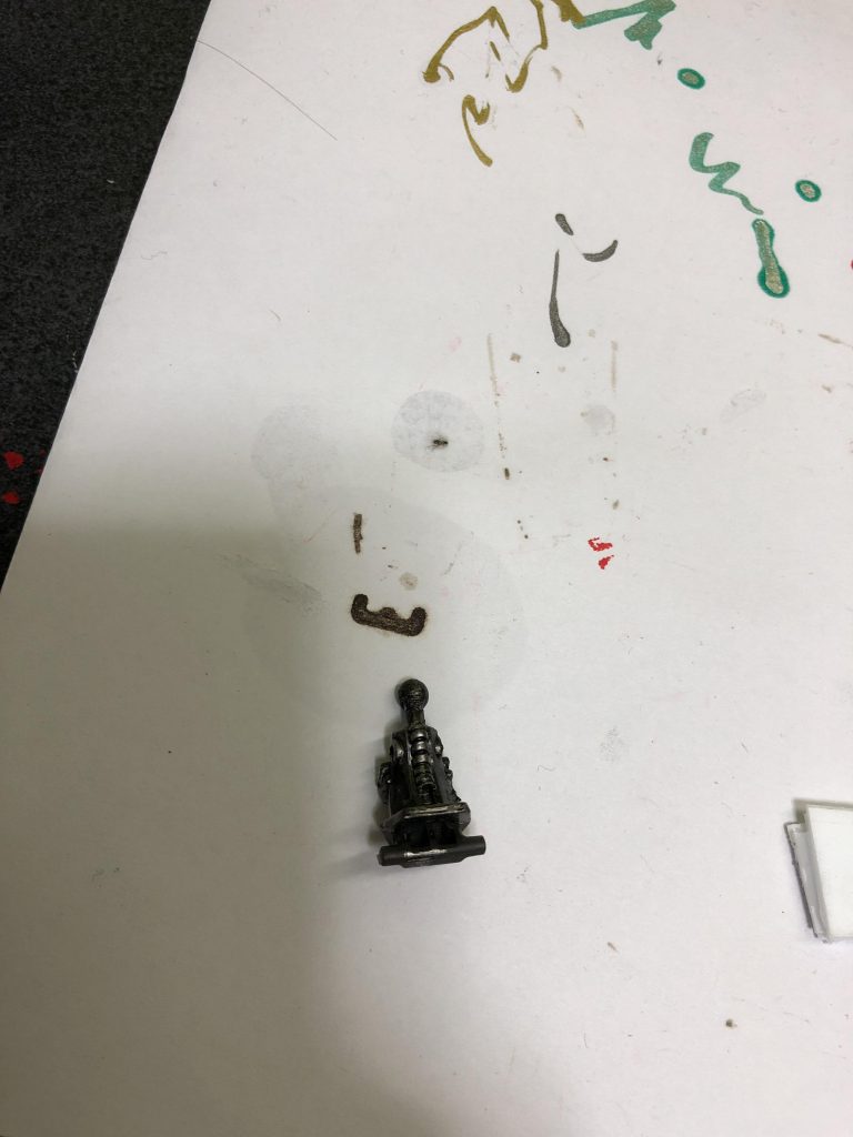 首も1ミリ延長しました。これにより可動範囲がかなり広がりました。