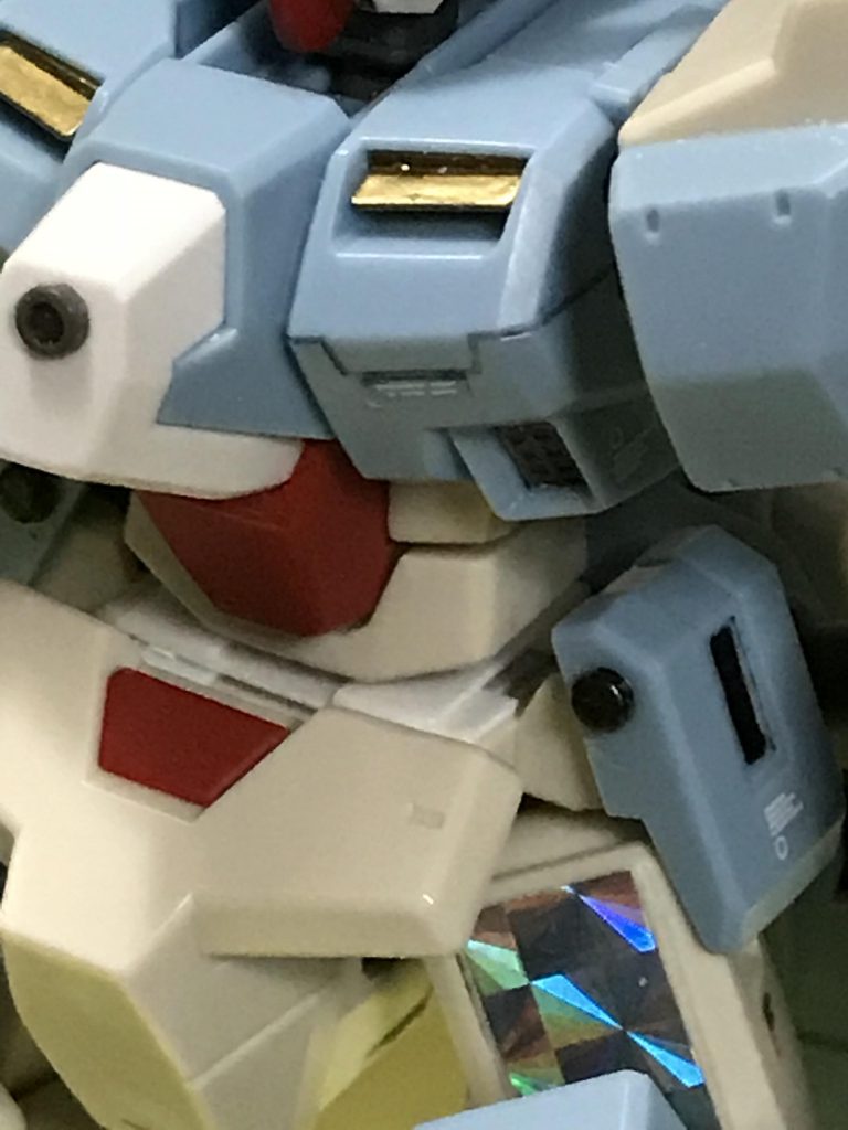 腿のシールはいつものように千代紙シールです。腰はプラ板で2ミリ幅増してます。