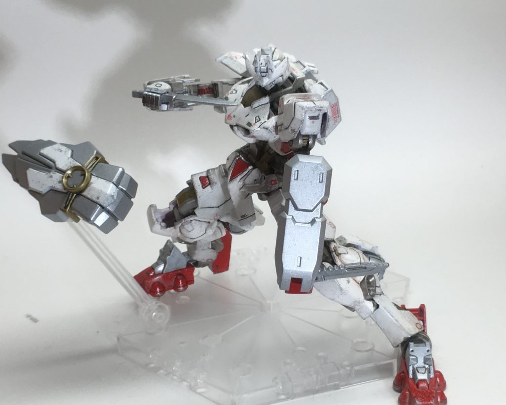 右肩の鉄血版ビットも残してあるので改修機感はまだ出せたはず!w