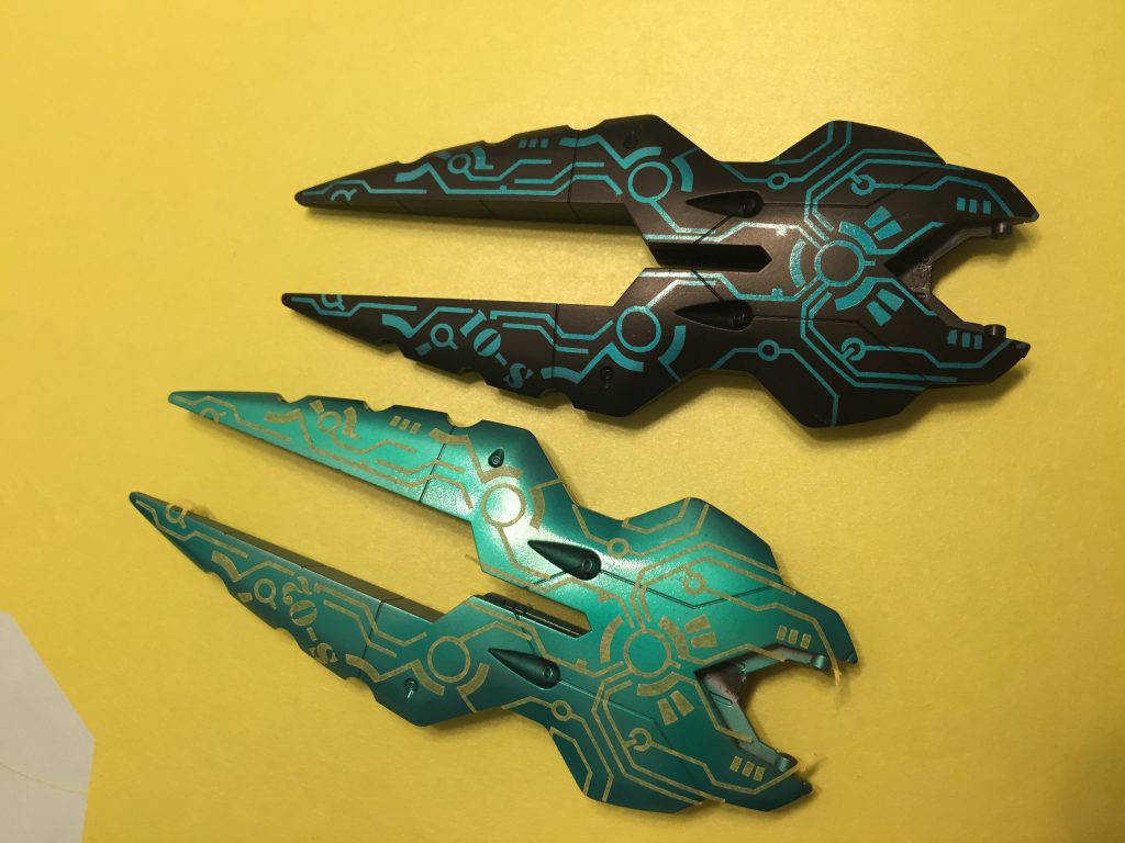 バインダーのマスキング工程です。