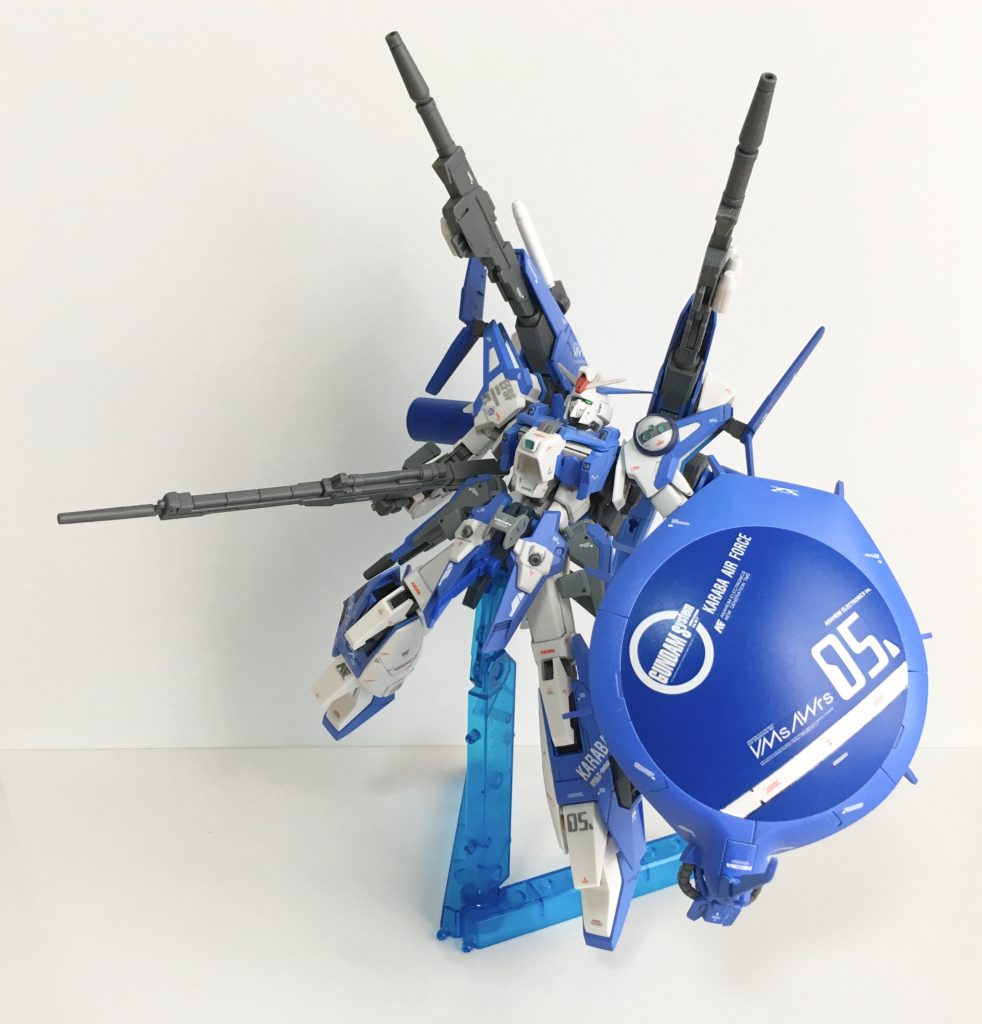 早期警戒機らしく大型のレドームやアンテナ、センサー類を多数装備してます|ω`)