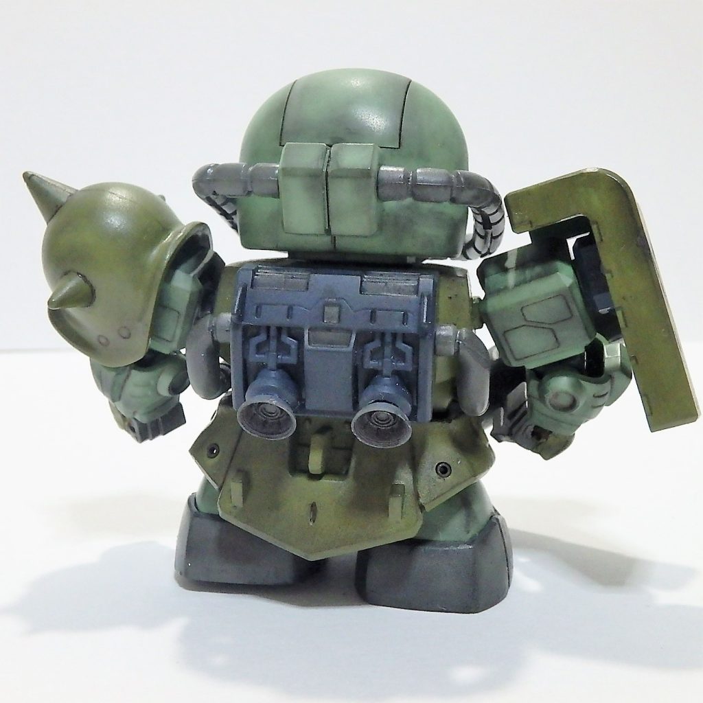 噴射口を追加。