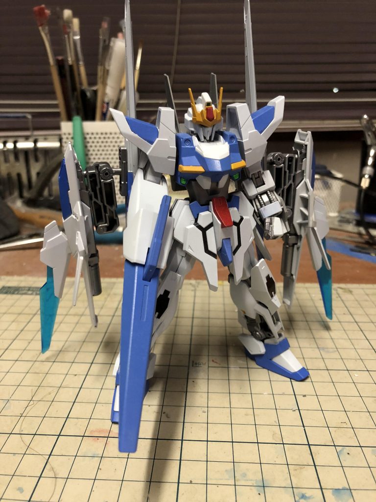 画像だと分かりにくいかもしれませんがメインカラーの白はかなり青みがかってます。