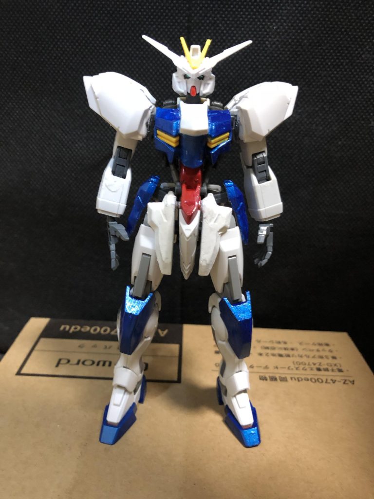 正面。F91の凹の肩ジョイントを凸のジョイントにする作業が大変でしたよと。