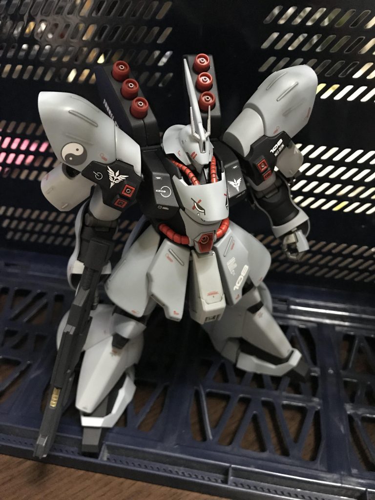 サザビー改〝サラマンダー〟–8枚目/制作者：真樹京介