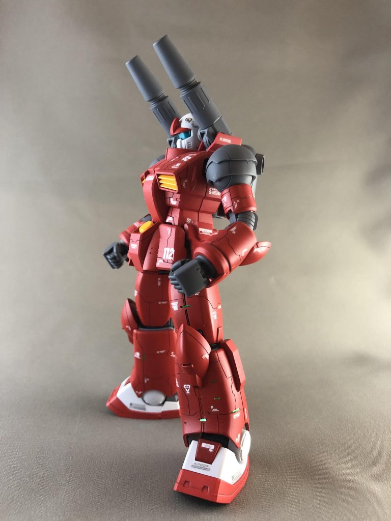 全体的にリヴァイブ版のガンキャノンの風格を残して洗練されたオリジン版のプロポーションの相乗効果が出せたかと思います。