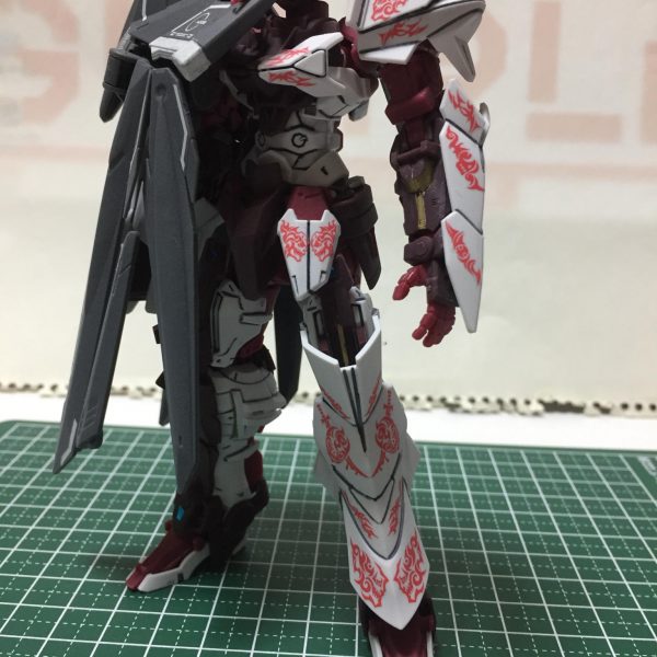 ガンダムアストレイノーネイム