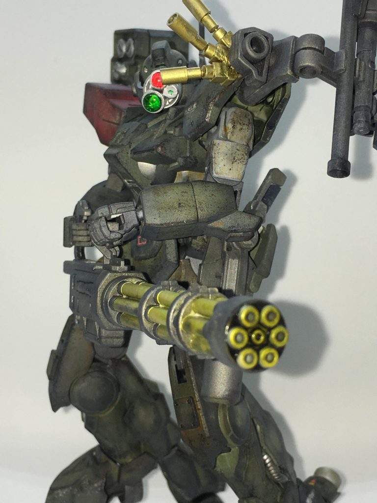 ガトリングを構えて