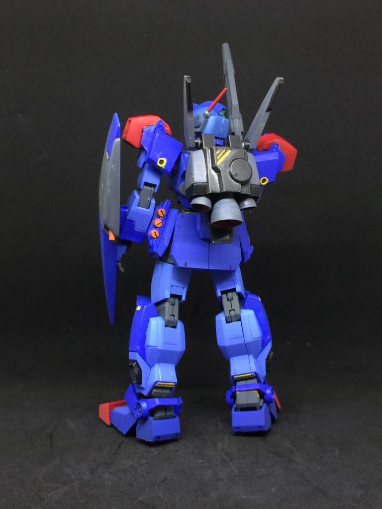 背面バックバックは旧ジェガンのまま