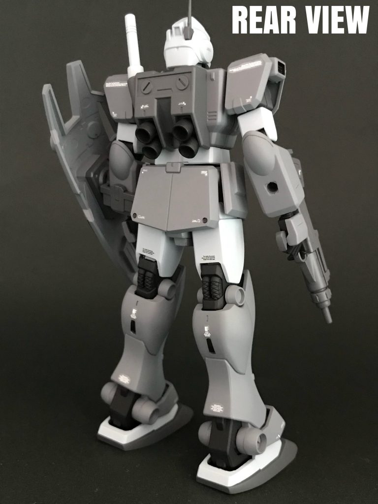 カラーは好きなグレー系です。
暗い色合いの方が強く見えると思ったので
ダークグレーにしてみました。
強く見えるかな？  (^_^;)