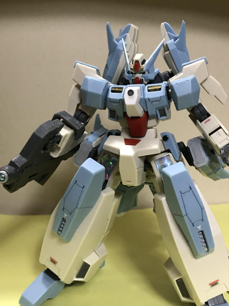 正面。肩が大きくなりより強く見えます。（個人の感想です）