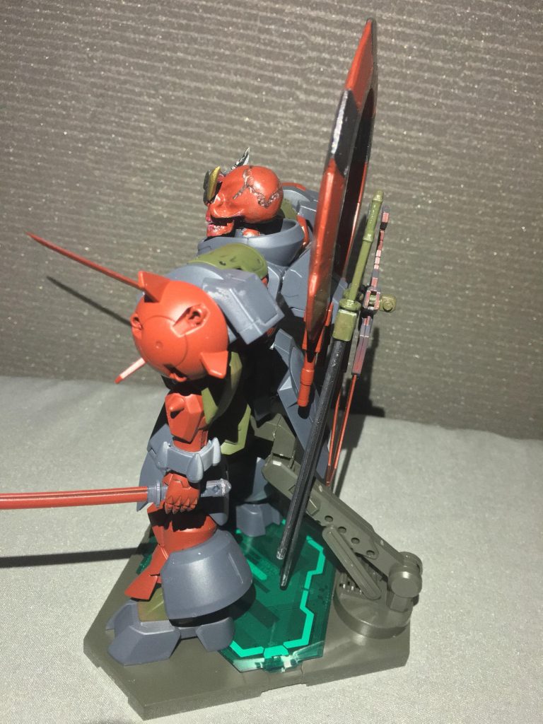 側面。頭蓋のひびがお気に入り。