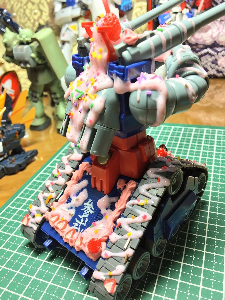 こちらが乾く前。
触ると手につきます。(経験者)