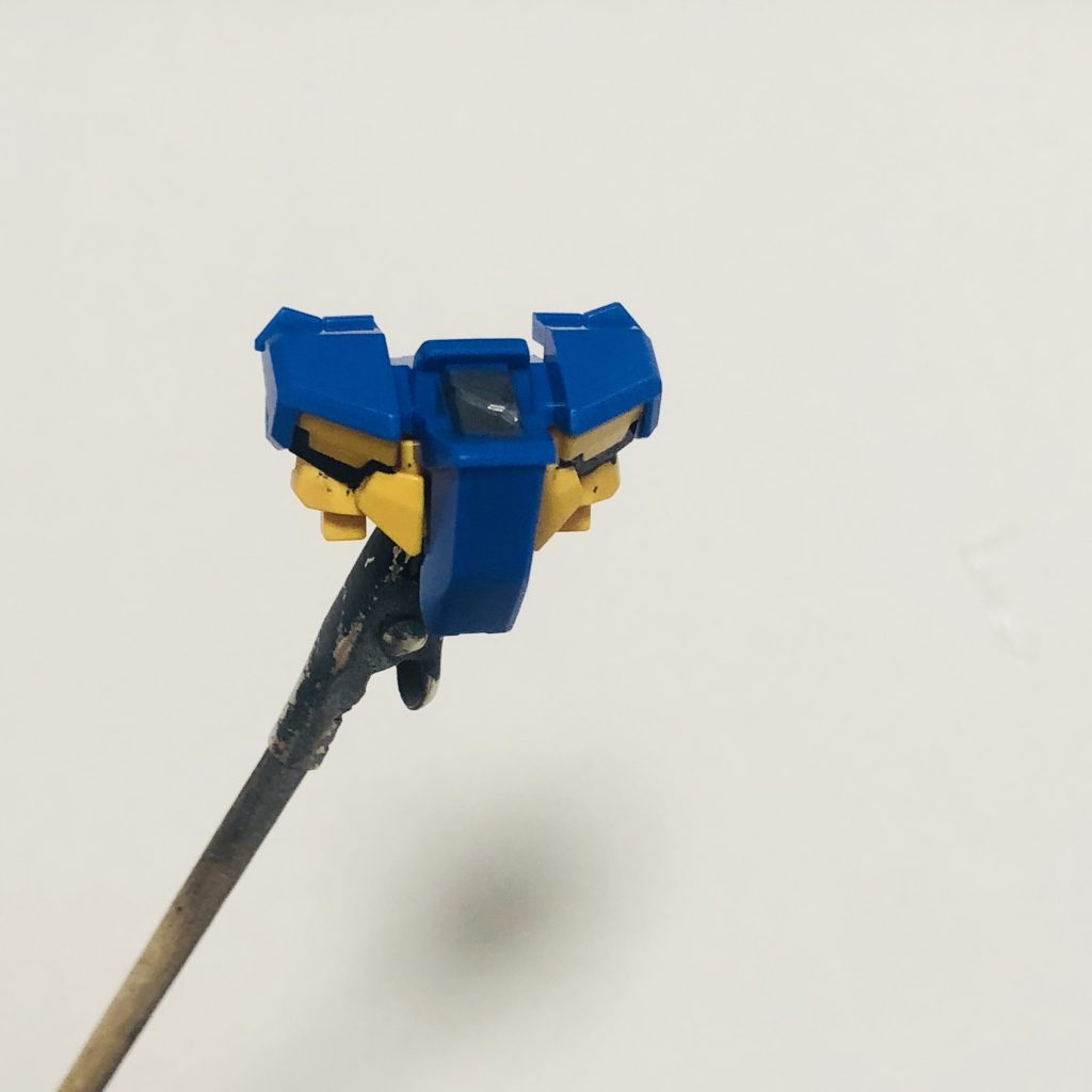 胸部の部分塗装。傷の部分はシルバーで塗って強調してます。