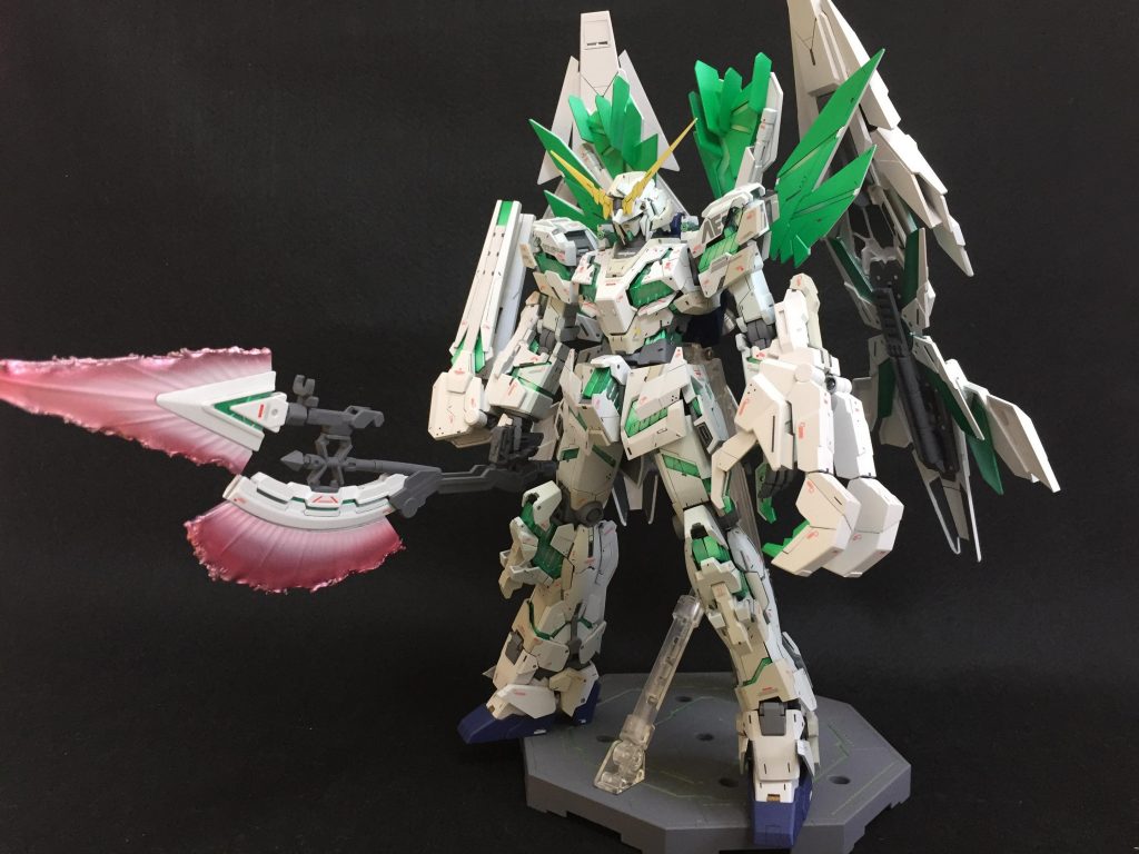 首、腰の延長、脚部の短縮で
プロポーションを改修