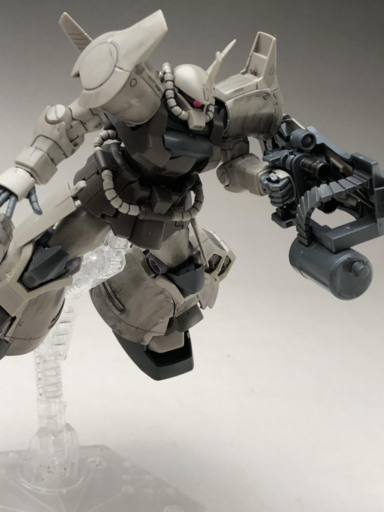 基本、スミ入れは濃くしないのですが、今回は意図的に濃くしました。