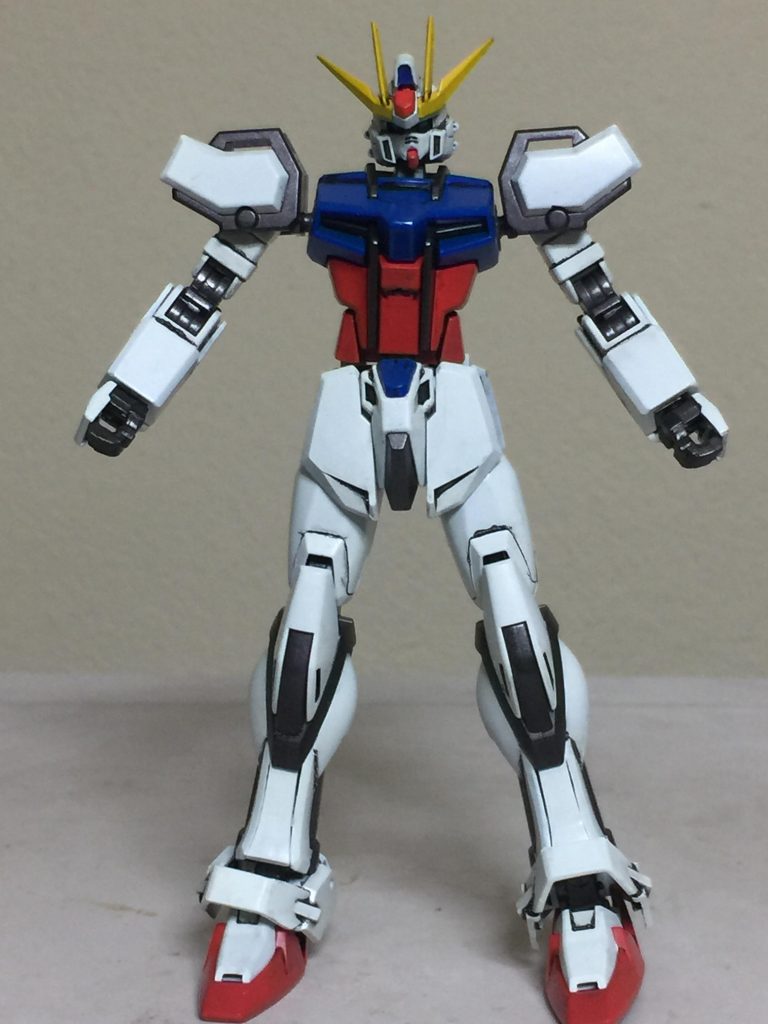 ゴッドビルドストライクガンダム本体の
本組みした 製作工程です。
両腰のパーツは 塗装中です。