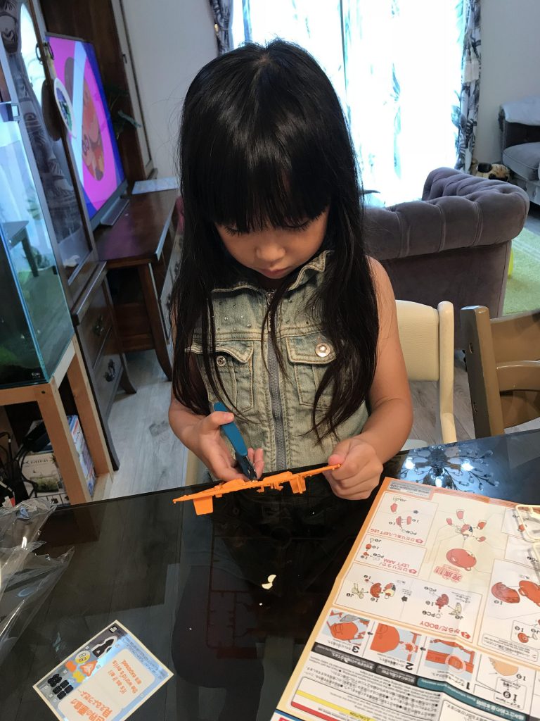 初のニッパでの切断