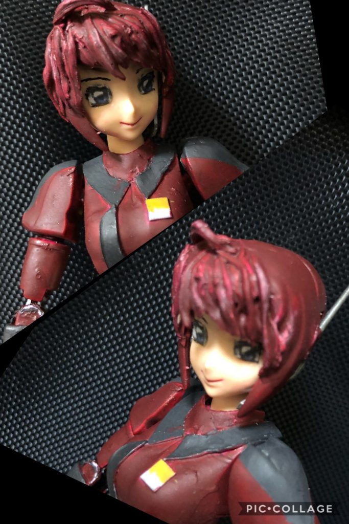 ozy「問題の頭部だが、すーぱーふみなと顔は変えていないのだよ。コレは技術陣も反省すべき点であるな。髪型もすーぱーふみなの余分な部分を削り、パテを盛ってそれらしく形成した。アホ毛も再現してみたが。」
ルナマリア「ねえ！あまり私に似てないんじゃないの？」
アスラン「インターネットの作例では、フィギュアの顔が付いていたハズだ！何故そうしなかったんだ！」
ozy「アスラン。キミの言う事ももっともだ。もしそうしておけば失敗などはないだろう。だがしかし、我々はモデラーなのだ。モデラーならば、やってみないと！失敗を恐れてはいけないのだよ。 そうさ、知りながらも突き進んだ道だろう!? 正義と信じ、解らぬと逃げ、知らず、引かず！ その果ての終局だ！ もはや止める術などない！決してフィギュアの首を取り外すのが勿体ないからとかでは決してないのだよ！！」
ニコル「最後に本音出ちゃってますね。」
ozy「まあいいさ。プリンタで目を印刷して貼り付けてしまえば。」
アスラン「ええっ！？」