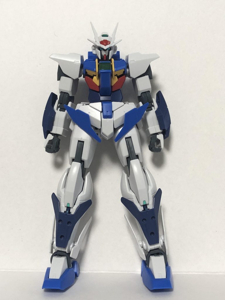 本体が組めた状態です。GNドライブがないと下半身がより太く見えます。