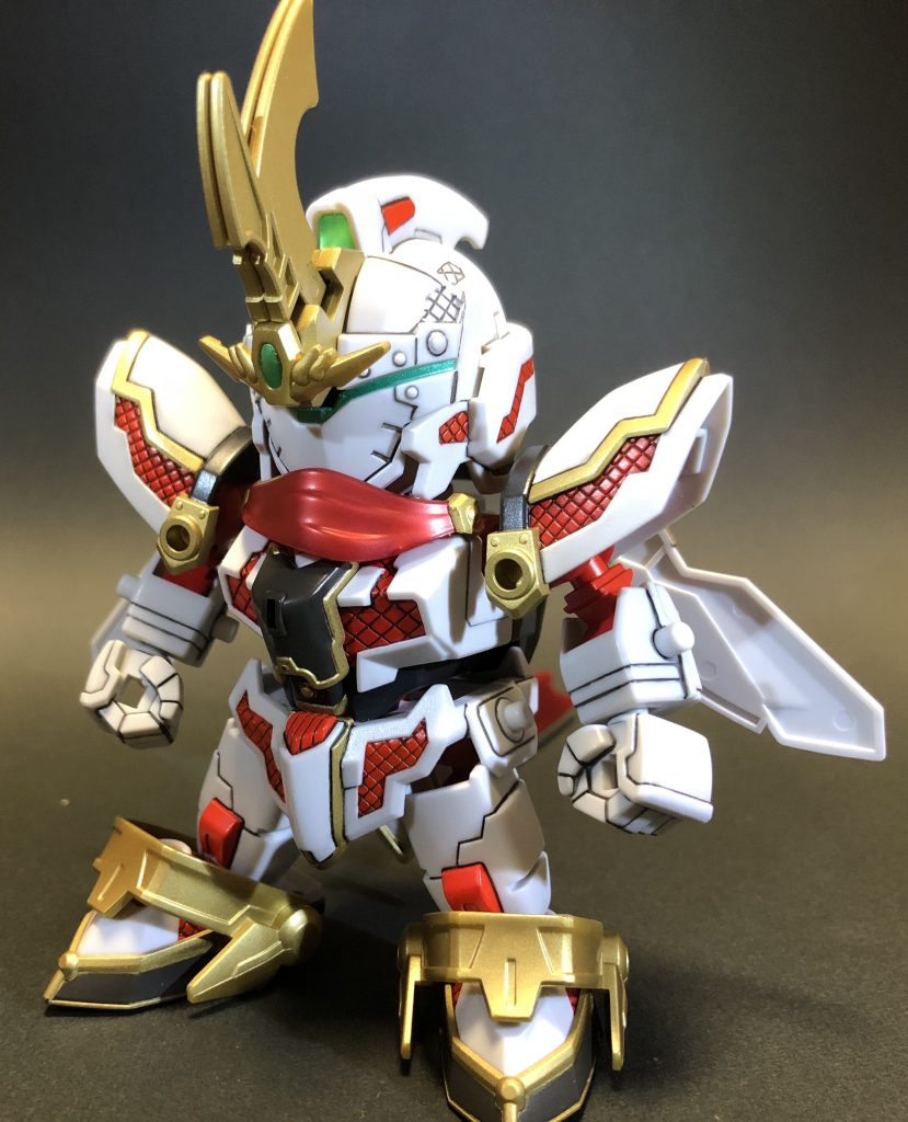 カクレ形態。
目の緑はガンダムマーカーのメタグリーンで。