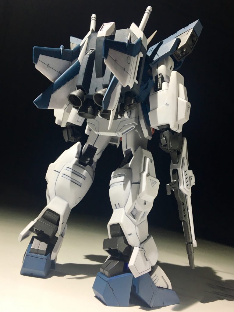 F91旧シリーズは、四肢のバランスを調整するだけでかなり良くなるので「ヤッタ感」がハンパなくて中毒ですw