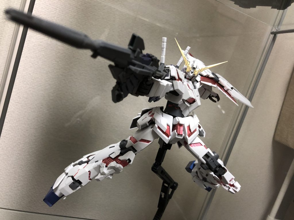 ビームマグナムは一般的なライフルより少し大きいので構えると映えますね