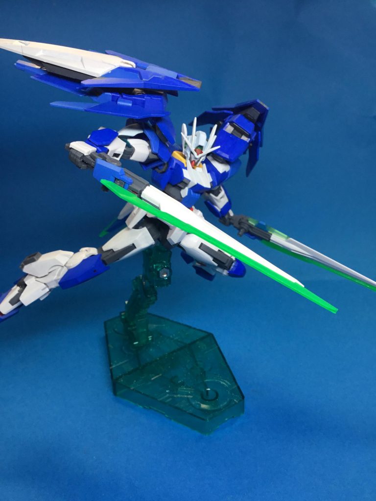 *GNソードα*新素材の刀身が使われている。リクの戦闘スタイルに合った武装である。