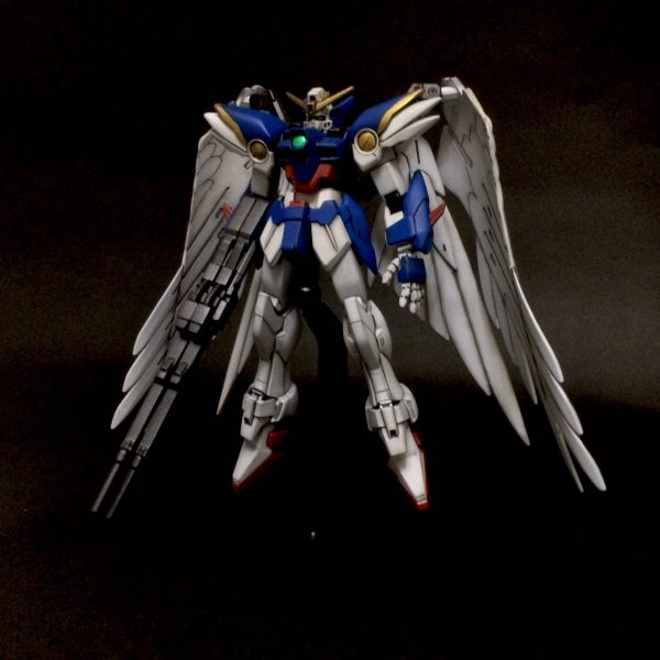 1/144 Wing Gundam ZEROCUSTOM