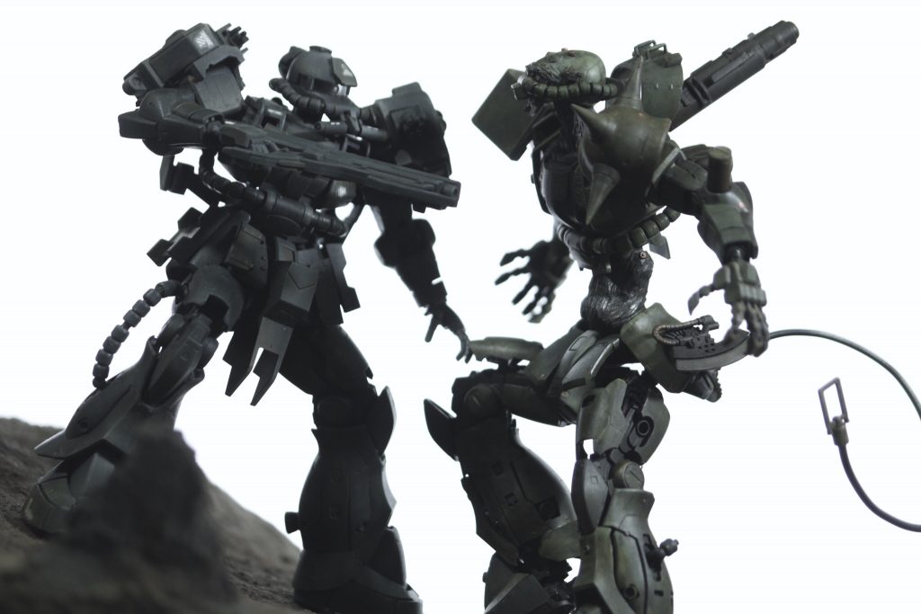 ZAKU-α–4枚目/制作者：ひななぎ 泰子