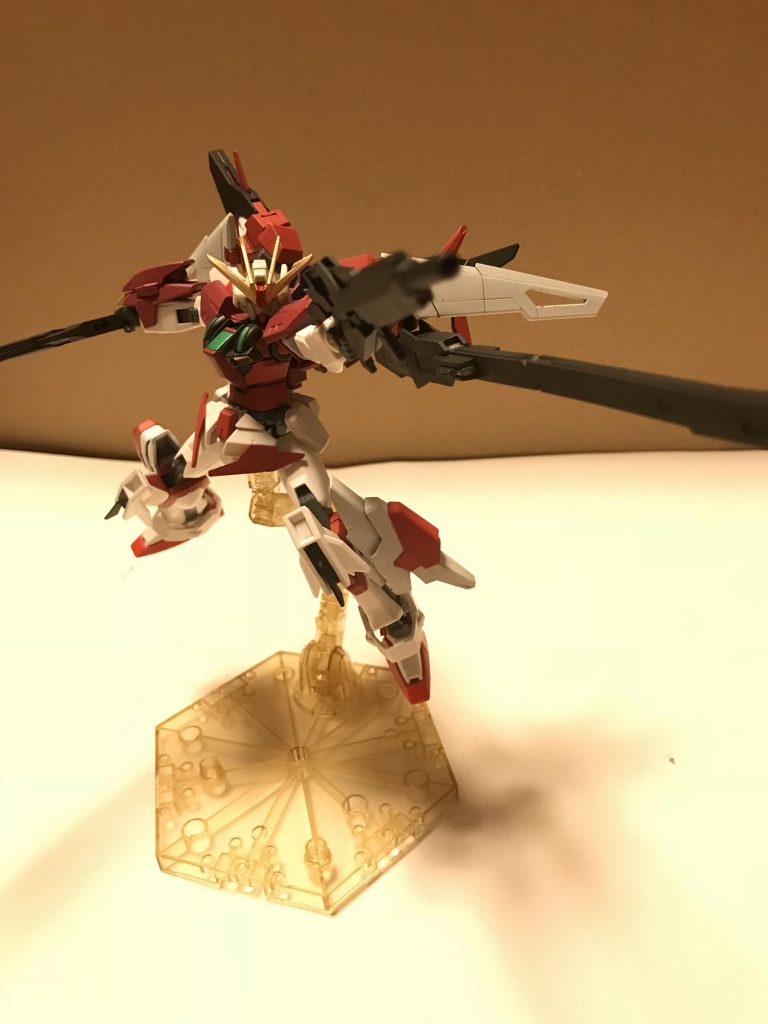 ビームキャノン
デスティニーの武装から発展させた大型銃で並の機体をまとめて撃ち抜く程の威力を持つ