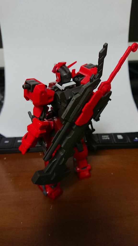 背面写真
じゅうぶんゴテゴテしてて素体という印象はない(￣▽￣;)