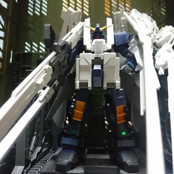 RX-121-2A-faガンダムTR-1アドヴァンスドヘイズル・フルアームド