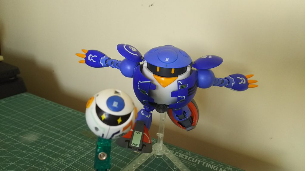 必殺技
「GNドライブシュート!!」
吸い取り君で吸収したエネルギーをプチカプルに乗せて蹴り出す質量弾です。
「いろいろダメな気がする」とコーイチが苦笑いしてましたが、彼女の強引さに負けたようです。