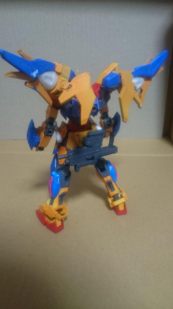 バックショット。塗装乾いたと思って触れた瞬間半個体の塗装が剥がれました😂