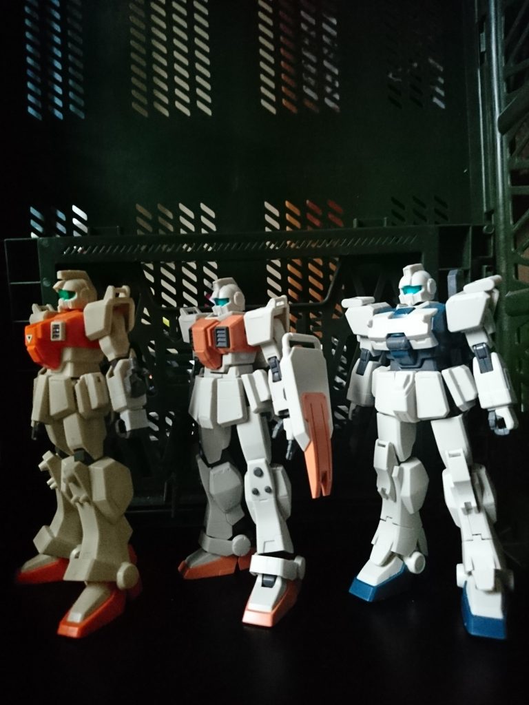 陸戦型ジムとの比較。
旧は大きいんですね(゜ー゜)