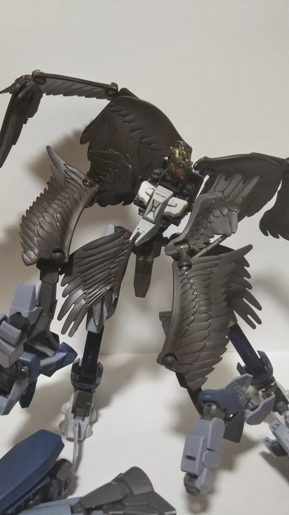 鳥型ということで手の造形も独特にしてみました♪悪魔らしく鳥らしく!