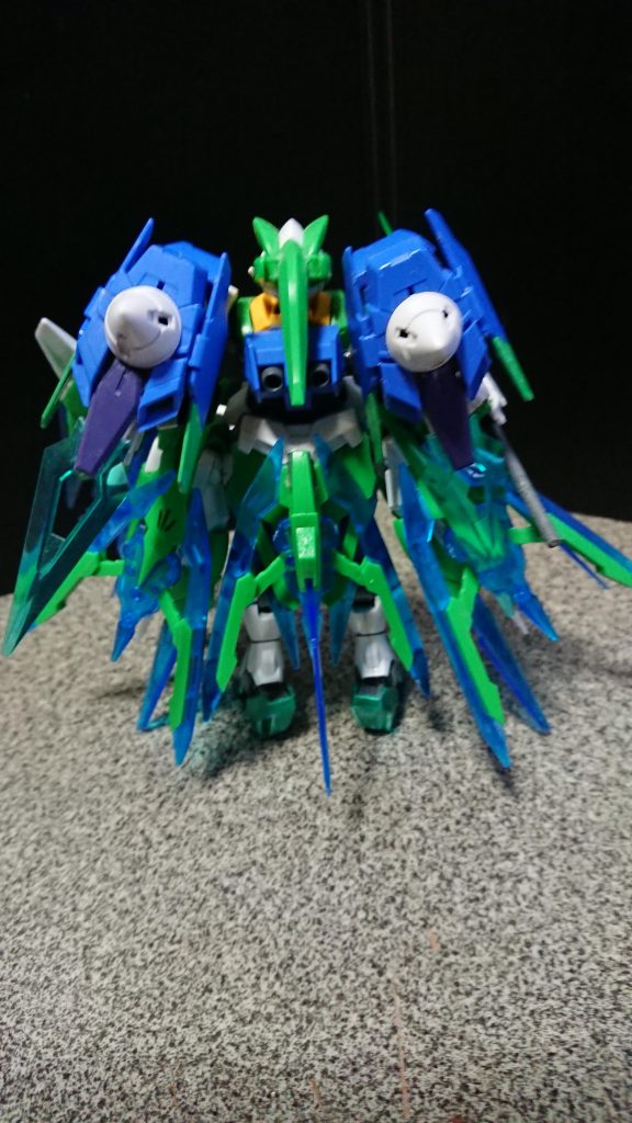 バックショット。
ダブルオーエースのバーニア(?)を移植。