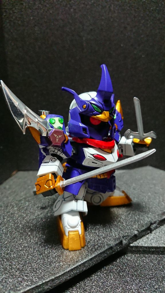 オリジナルで忍刀を追加しました。旧BB戦士の物を使用し小振りの刀を製作しました