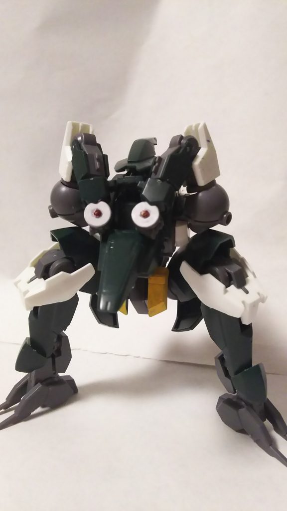 変形後
カエルの様な見た目から月光(ゲッコー)という機体名になった