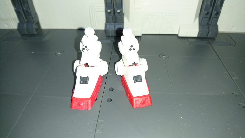 腿も改造してるんだけど腰鎧でほぼ見れないの癪なので掲載。パテで埋めてイボ付けてる