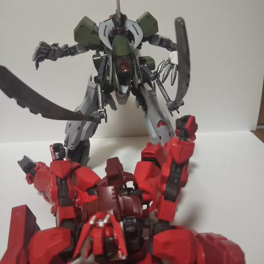 強そうに見せるためアスタロトさんに苦戦して頂いてます(笑)