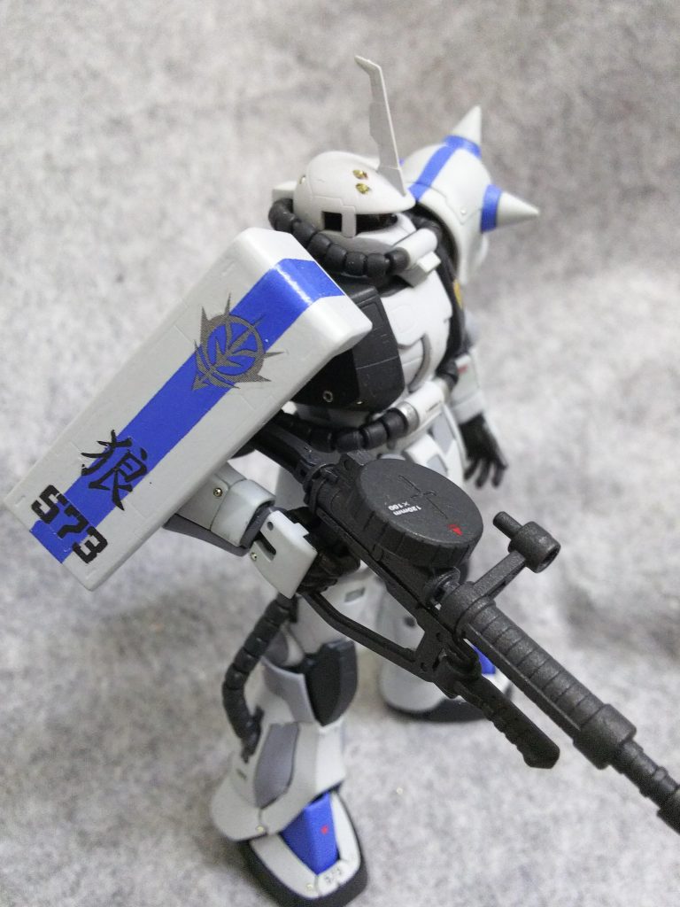 印象的な頭部バルカンは真鍮パイプで再現しました