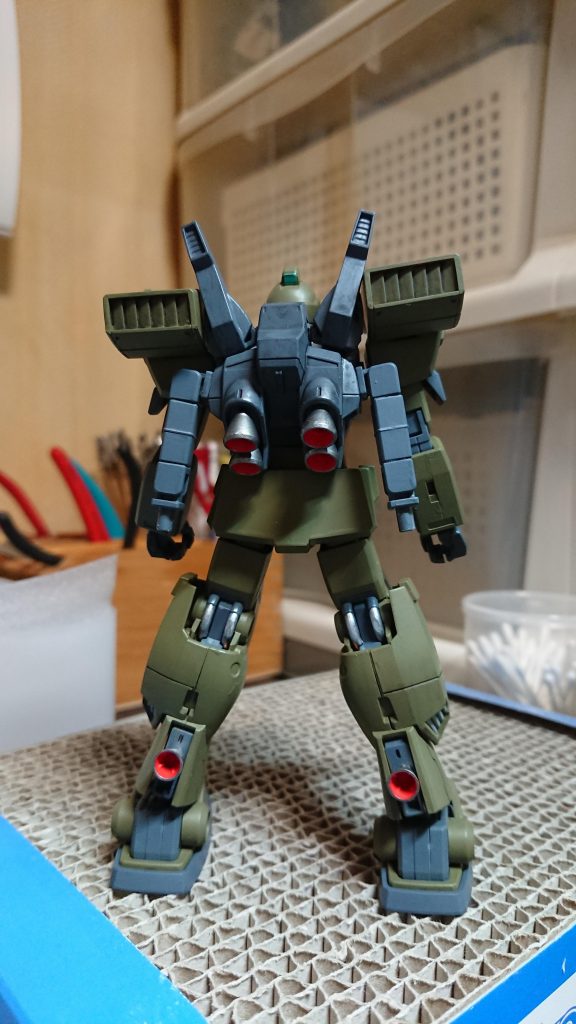 武装付けていない状態の背面