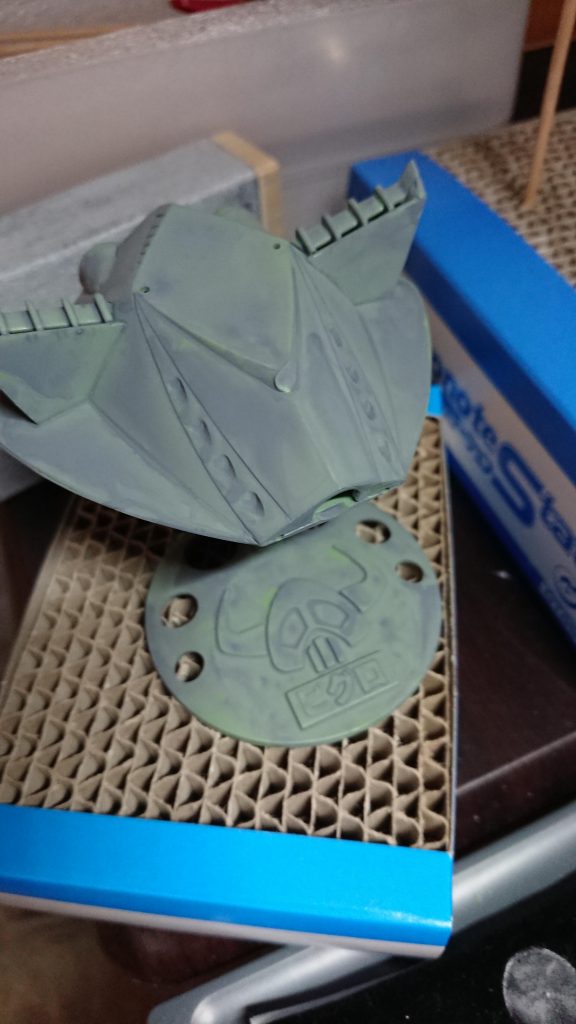 本体とかに下地でニュートラルグレーを1回塗り