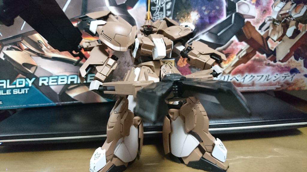 大型シザースとサブアーム展開状態。
フルシティの機能は一式使えるようになっています。