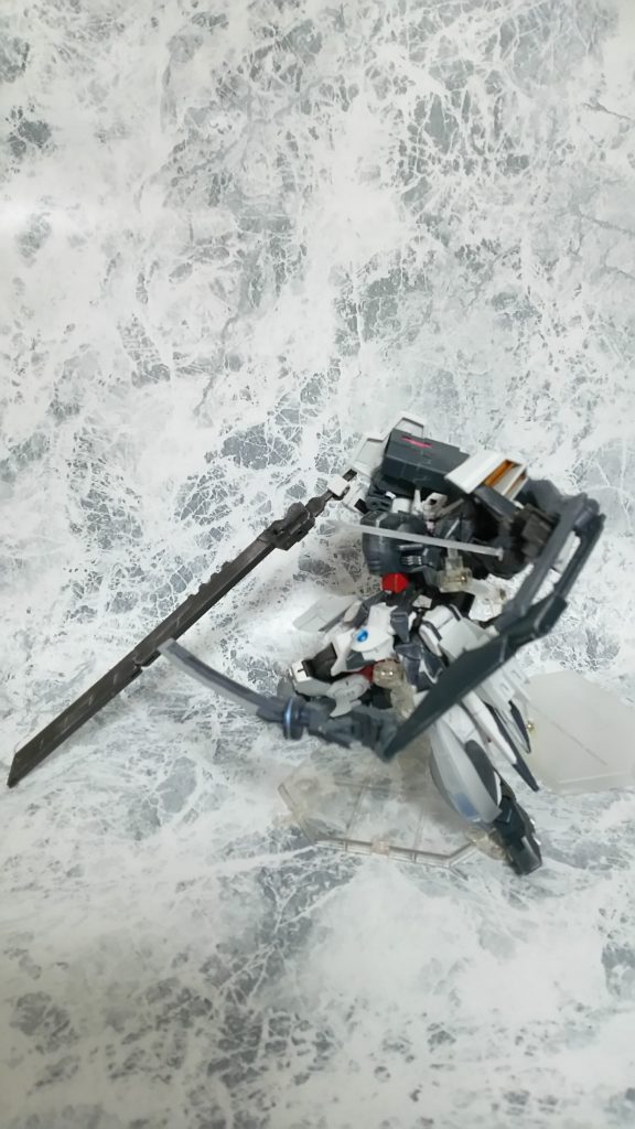 また、可動域も広く、トリッキーな動きを可能とする。